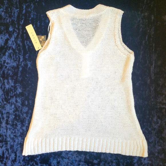 Cyrus White Sweater Vest Top - Picture 4 of 5